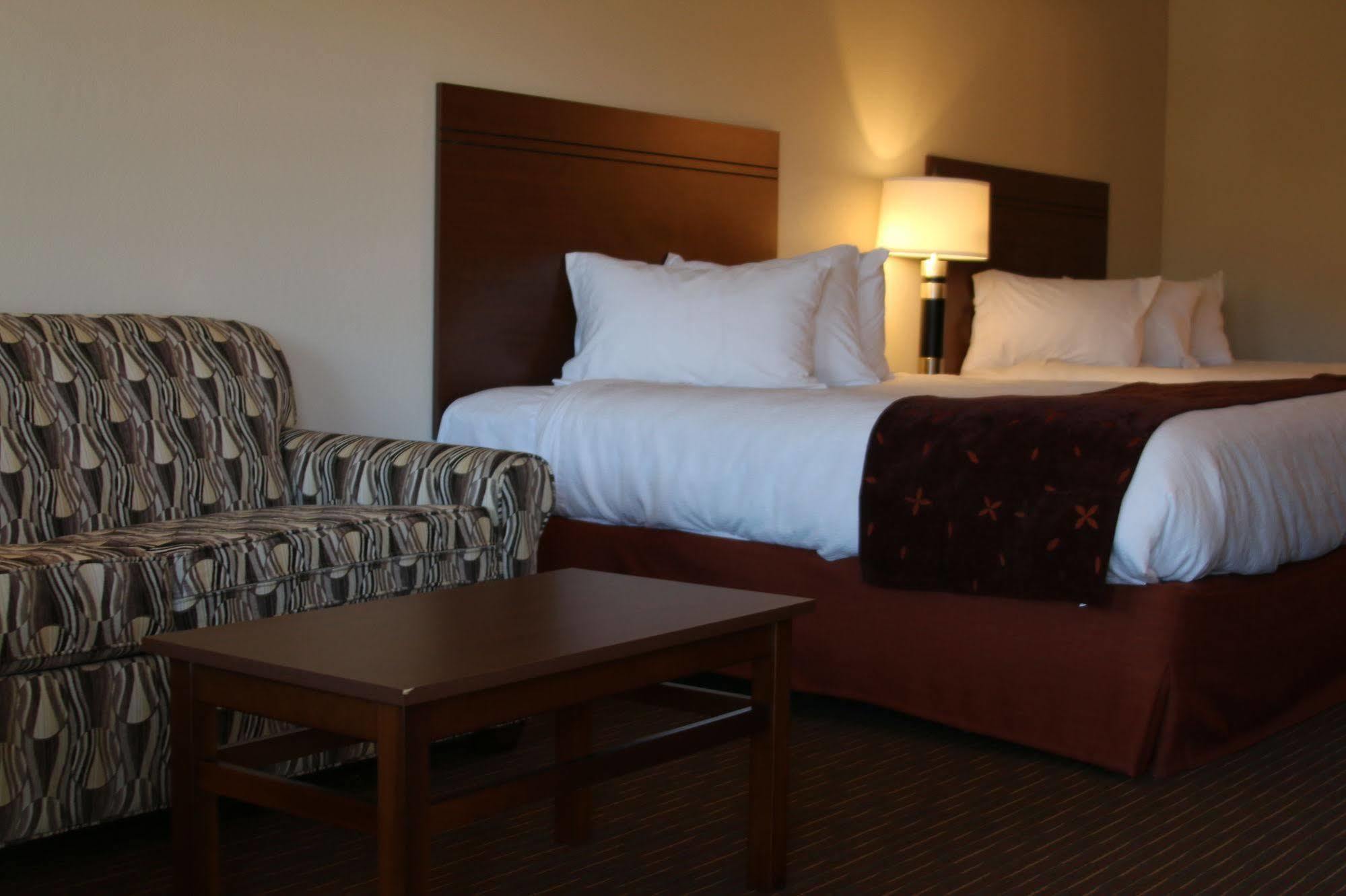 גרדינר Yellowstone Big Rock Inn מראה חיצוני תמונה