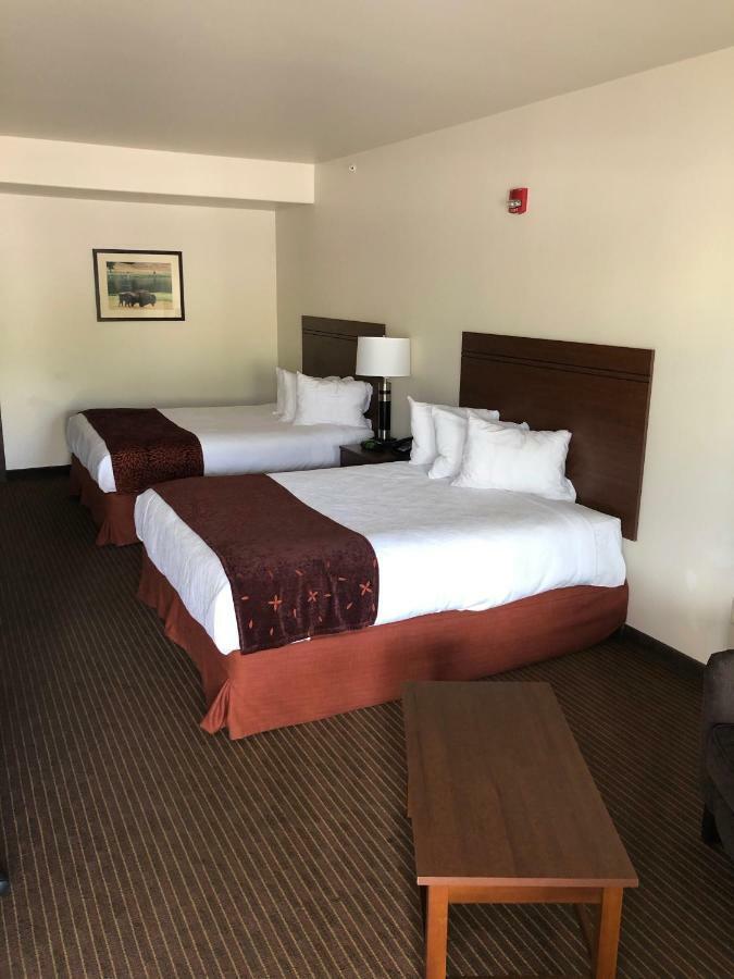 גרדינר Yellowstone Big Rock Inn מראה חיצוני תמונה